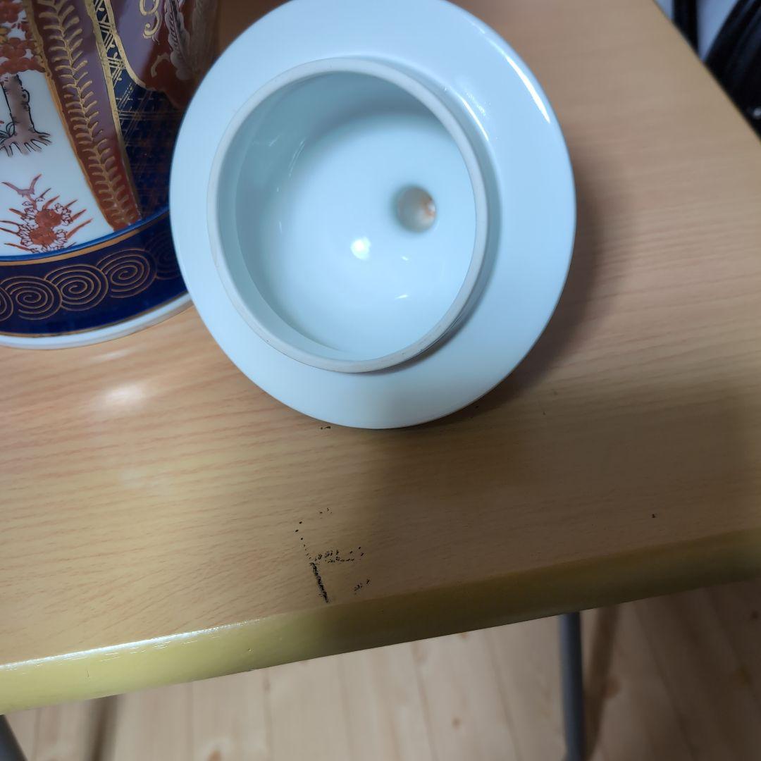 蓋付き飾り壷美人図