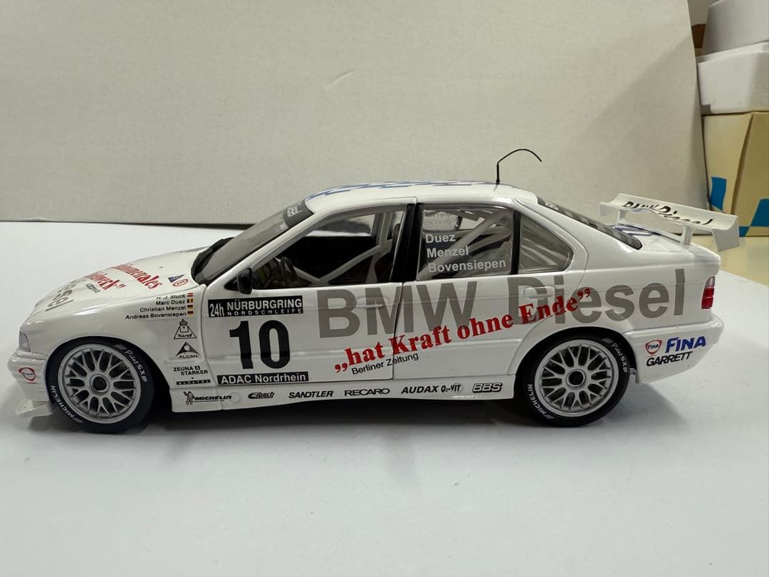 激レア！！ E36 320d 1:18 ミニカー