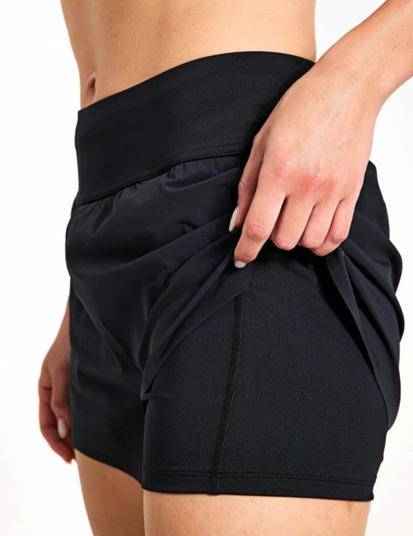 【未使用】onオン running shorts ウィメンズSサイズ