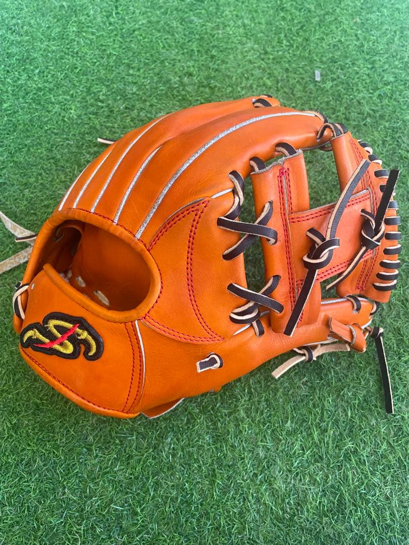 アトムズスクラッチ硬式内野手グラブ
