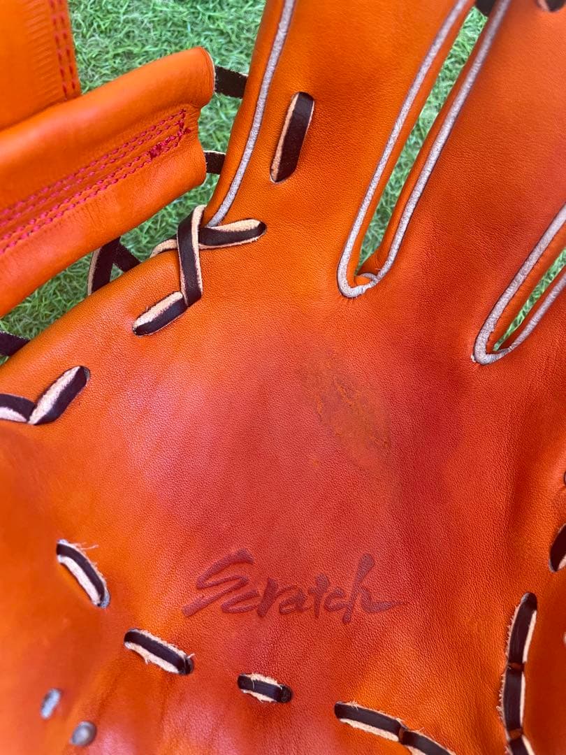 アトムズスクラッチ硬式内野手グラブ