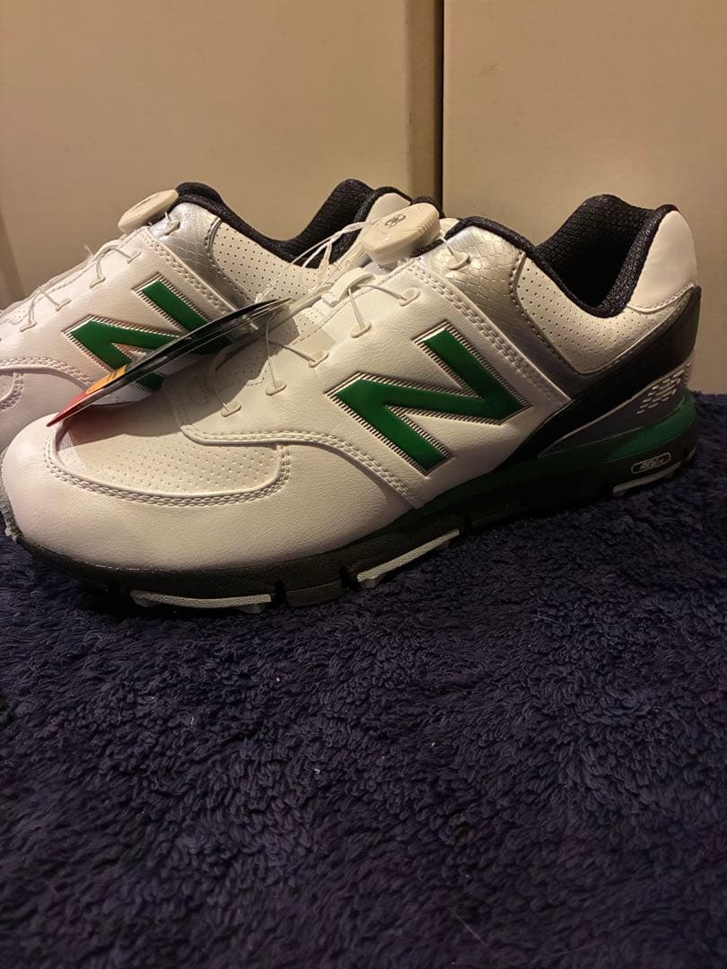 極美品NEW BALANCE MGB574 ゴルフシューズ シロ 26 boa