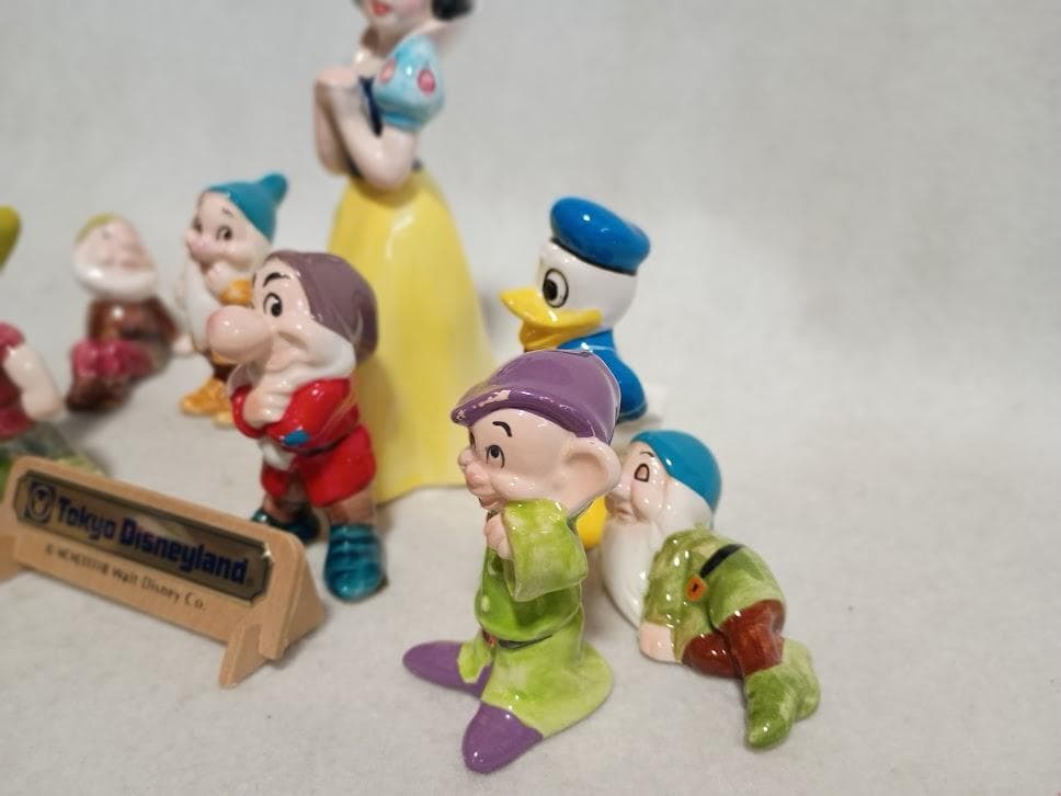 TDL 陶器製フィギュリン 10体セット 白雪姫 七人のこびと ドナルド 正規品
