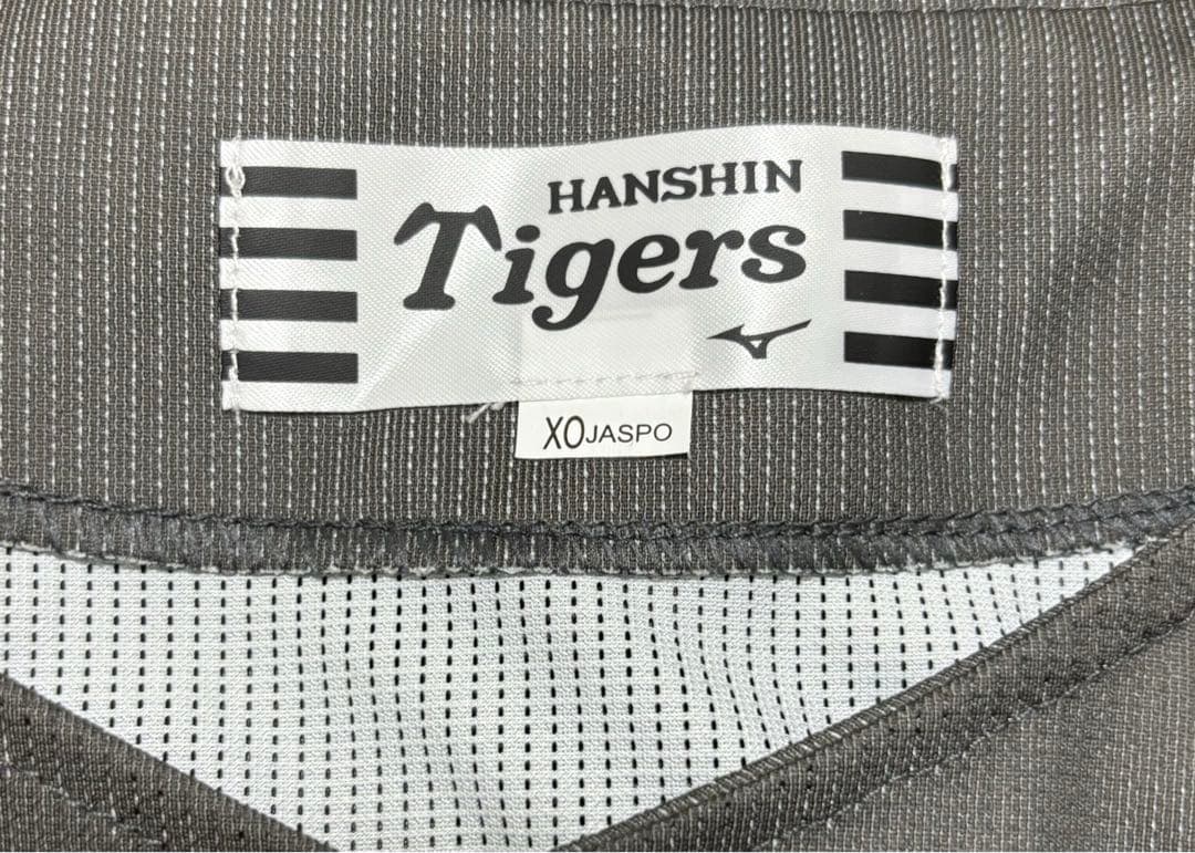 【極美品】阪神タイガース 2024 HIP HOP デザイン ユニフォーム　XO