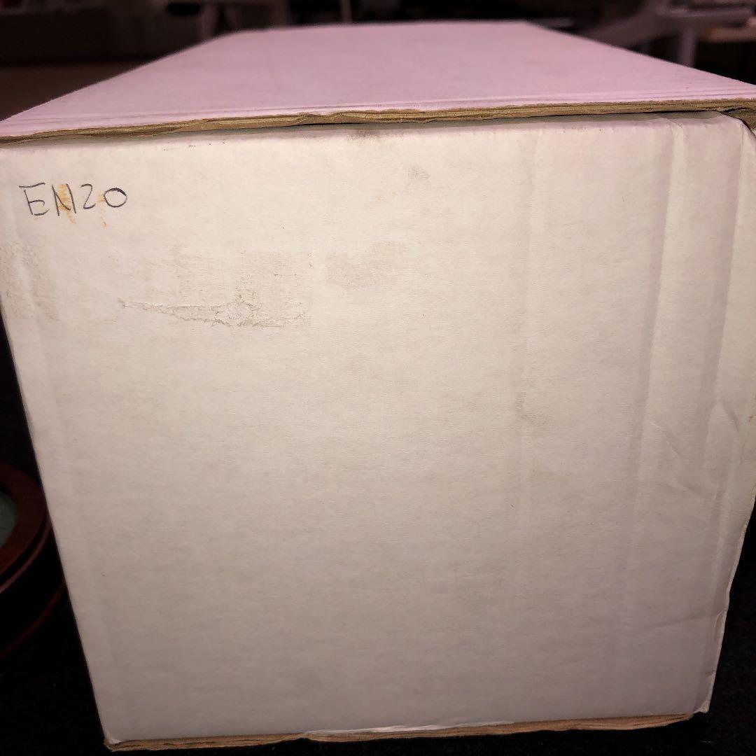 イギリス、エンドランス車のアートオブスポーツシリーズエンツォフェラーリフィギュア