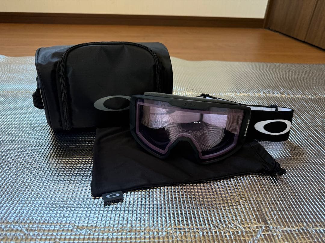 Oakley ゴーグル パープルレンズ 収納ケース付き