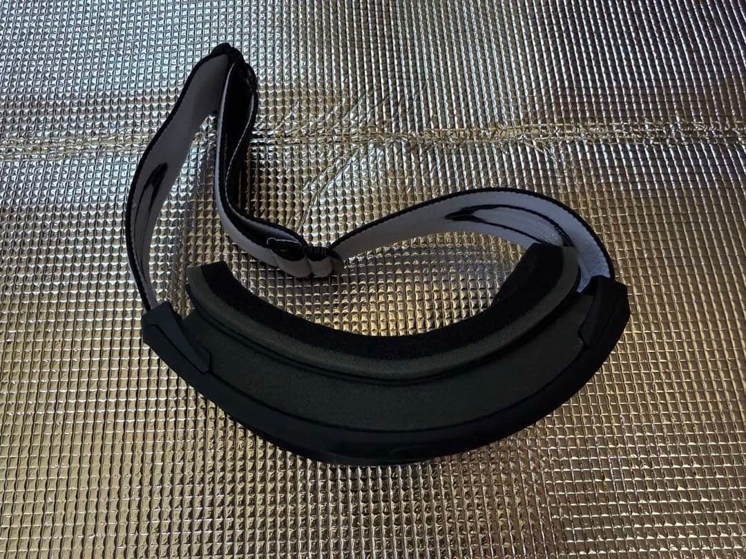 Oakley ゴーグル パープルレンズ 収納ケース付き