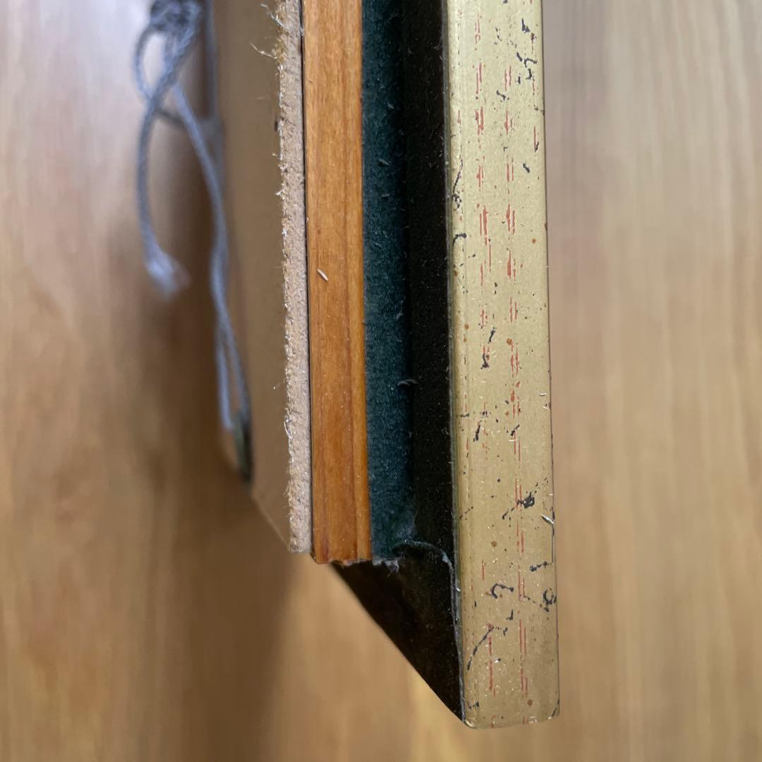 立体的コラージュアート 金色フレーム