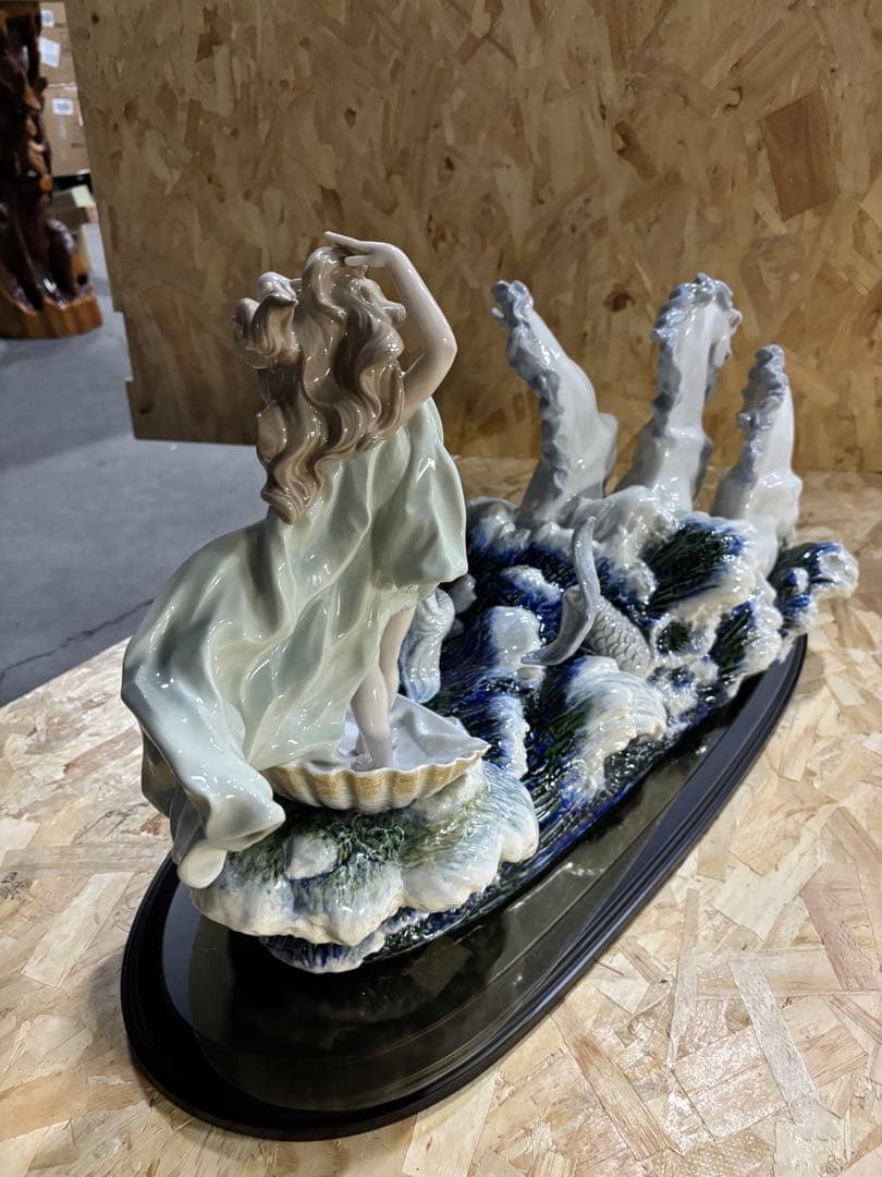 リヤドロ限定1000体ヴィーナスの誕生 The birth of venus