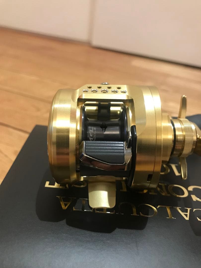 未使用品 シマノ 21カルカッタコンクエスト100HG