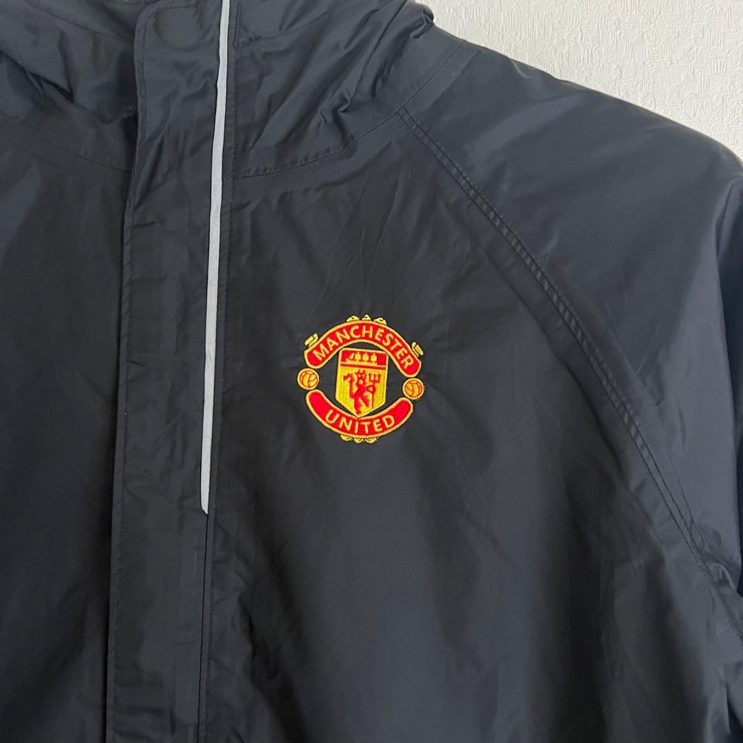 マンチェスターユナイテッド　コロンビア　コラボ　マウンテンパーカー