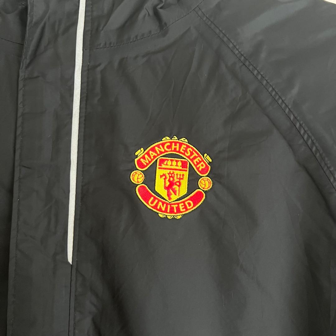 マンチェスターユナイテッド　コロンビア　コラボ　マウンテンパーカー