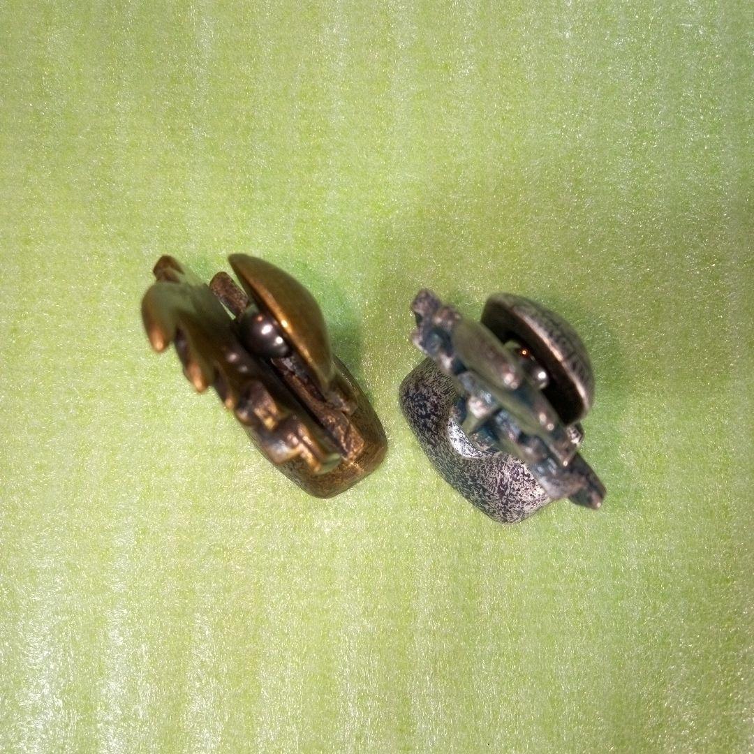 アンティーク調な絵画みたいな置物　フォトスタンド　ペーパーウェイト　2個セット