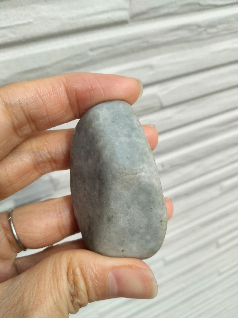 】国石翡翠　新潟県 糸魚川市姫川翡翠　原石　翡翠53g 翡翠　糸魚川ヒスイ