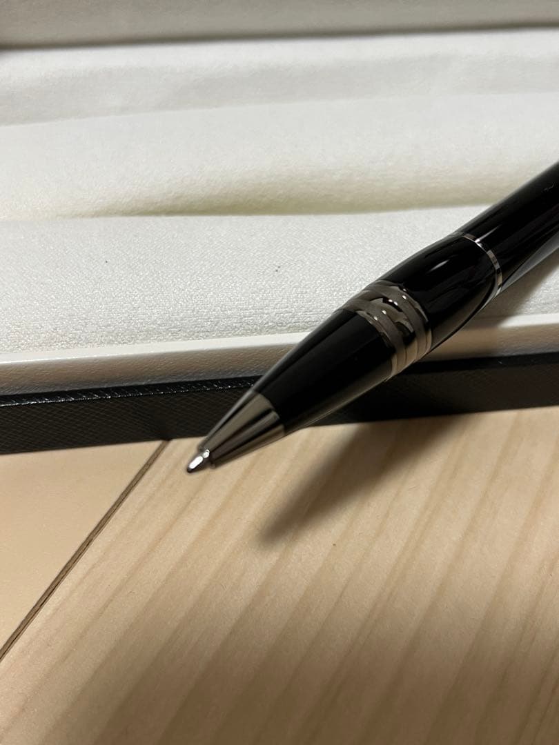 MONTBLANC ボールペン 黒 専用ケース付き