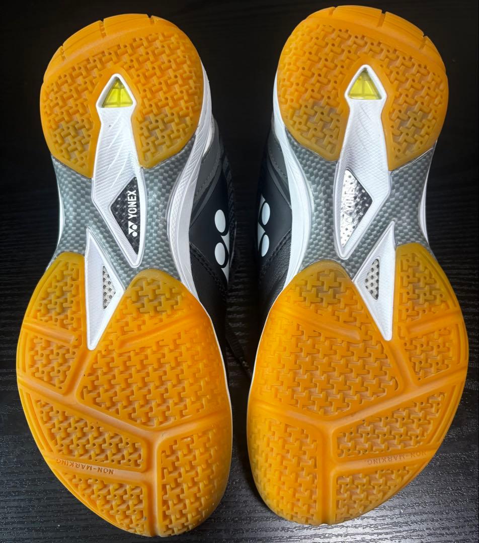 ヨネックス パワークッション 65Z 24.0cm ブラック