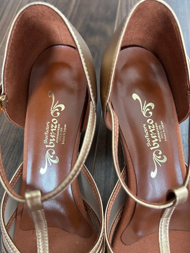 大幅値下げ！社交ダンスシューズBunzo 如月 23R 兼用シューズ超美品