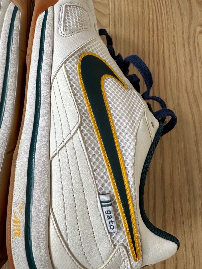 NIKE ナイキ エア ガト(ホワイト)