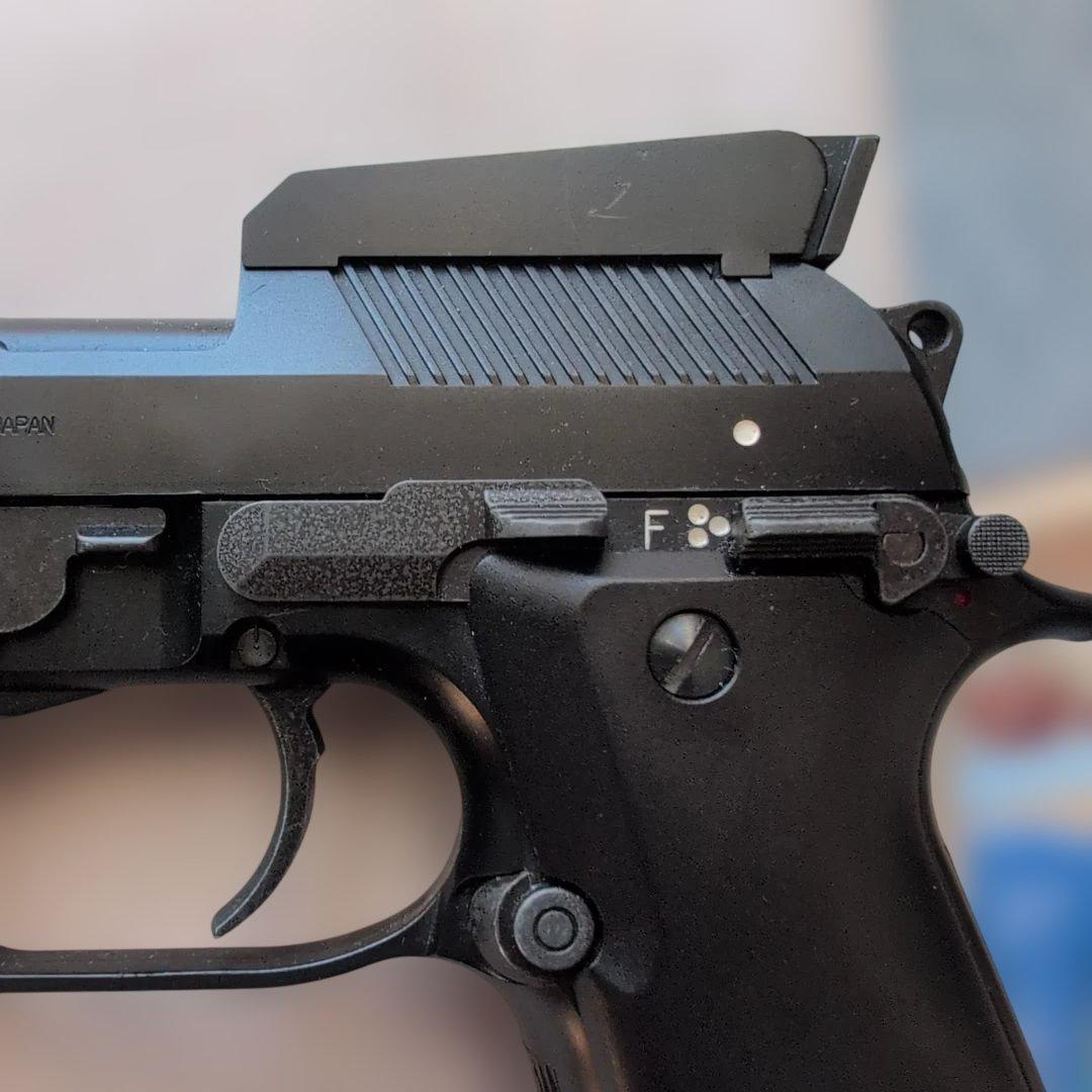 カワサキ　KSC オート9 ロボコップ　M93R　スペアマグ付