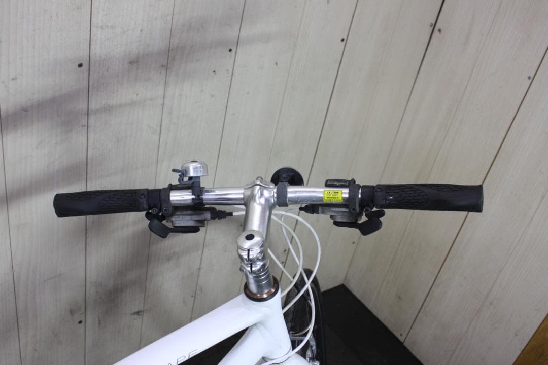 GIANT ESCAPE R3 700C アルミ 24速 470mm 白色クロス