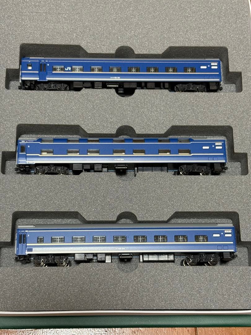 KATO10-822/823 24系　寝台特急「あけぼの」　基本+増結9両