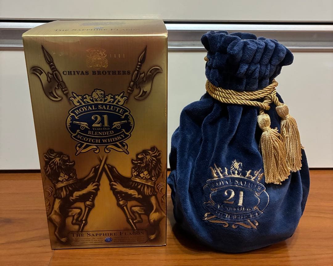 ★ 未開封品 ★  Salute 21年 サファイアエディション