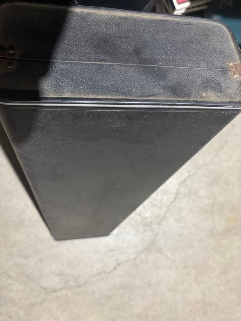 三味線本体 背面亀裂あり 専用ケース付き