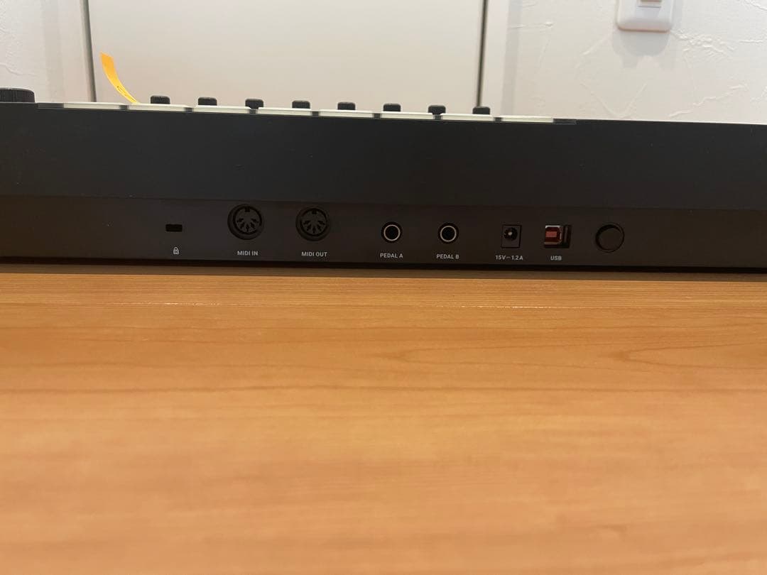 ②KOMPLETE KONTROL S49 MK2 ライセンス有