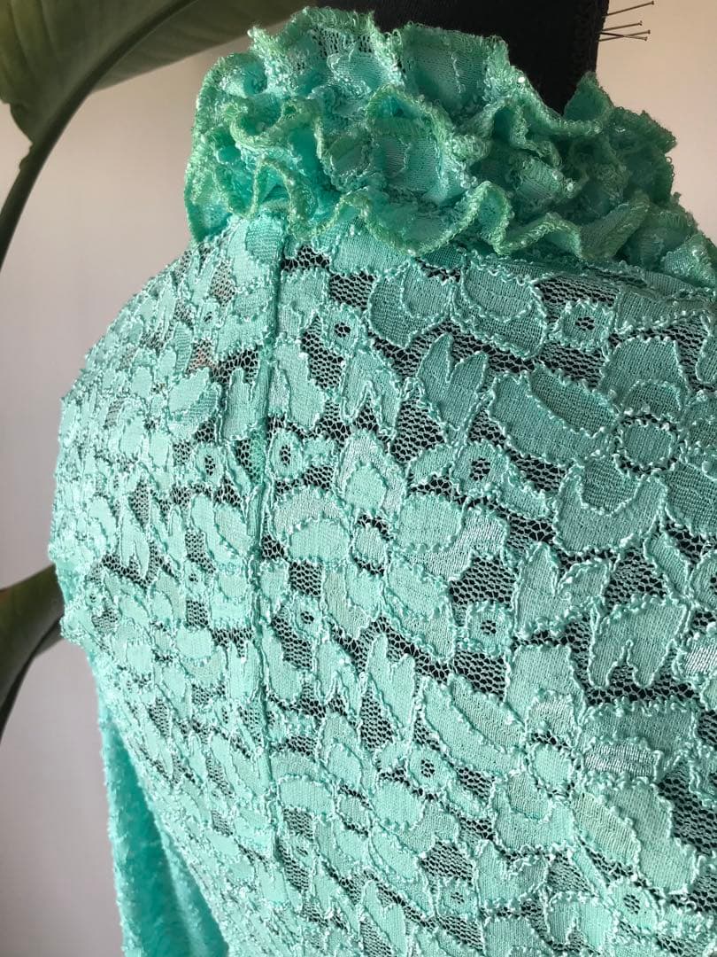 フラメンコ 総レース ブラウス エメラルドグリーン Mサイズ フリル付き