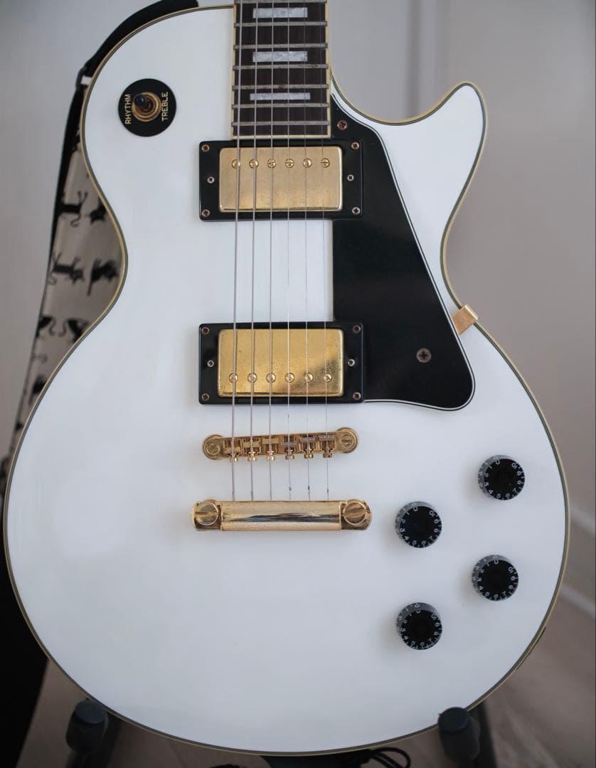 Epiphone レスポールカスタム白 Rolandマイクロキューブその他セット