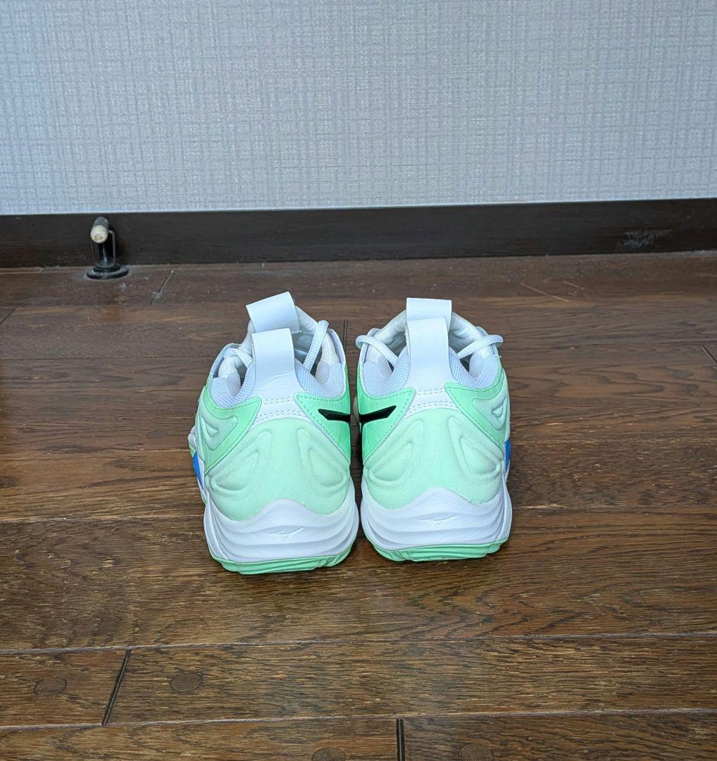 【未使用】ミズノ　ウェーブ　モメンタム3 グリーン☓ブラック☓ブルー　27