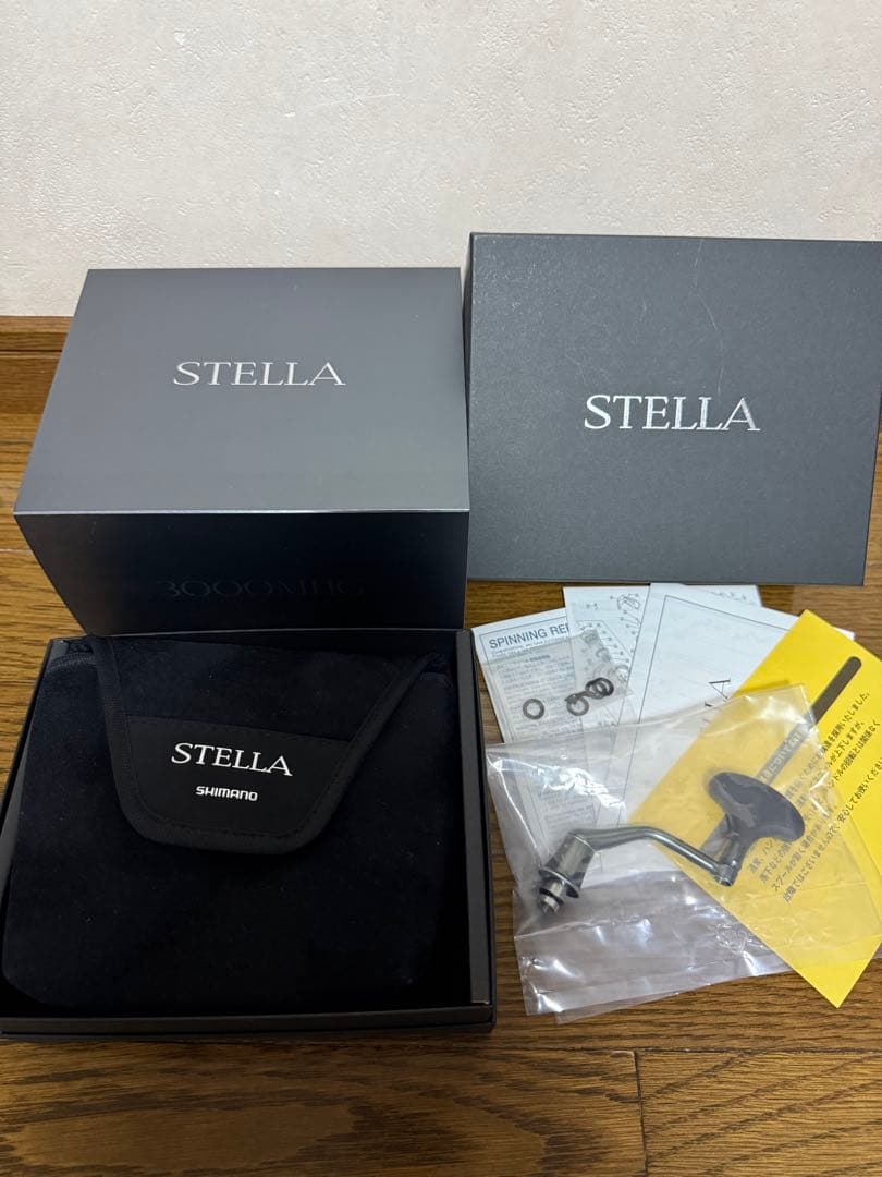 22 ステラ 3000MHG SHIMANO シマノ リール 3000 4000