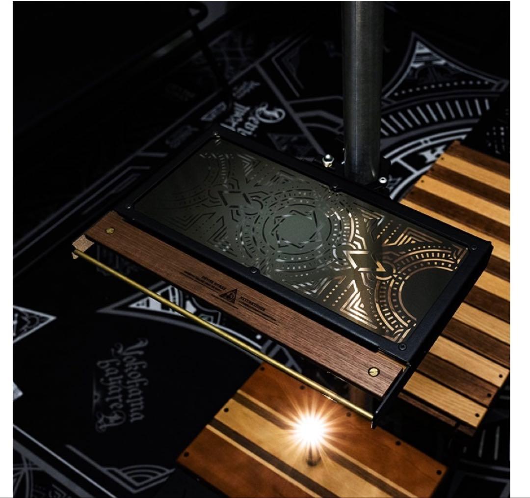 DEVISEＷＯＲＫＳ　ATTCHI ポールテーブル