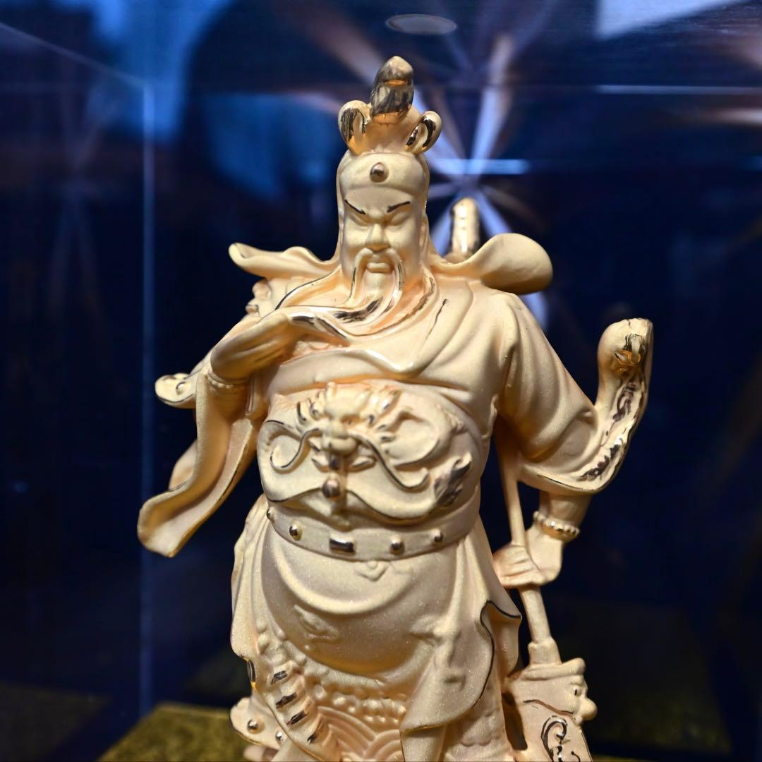 関羽像　中国工芸品　金箔　ケース入り