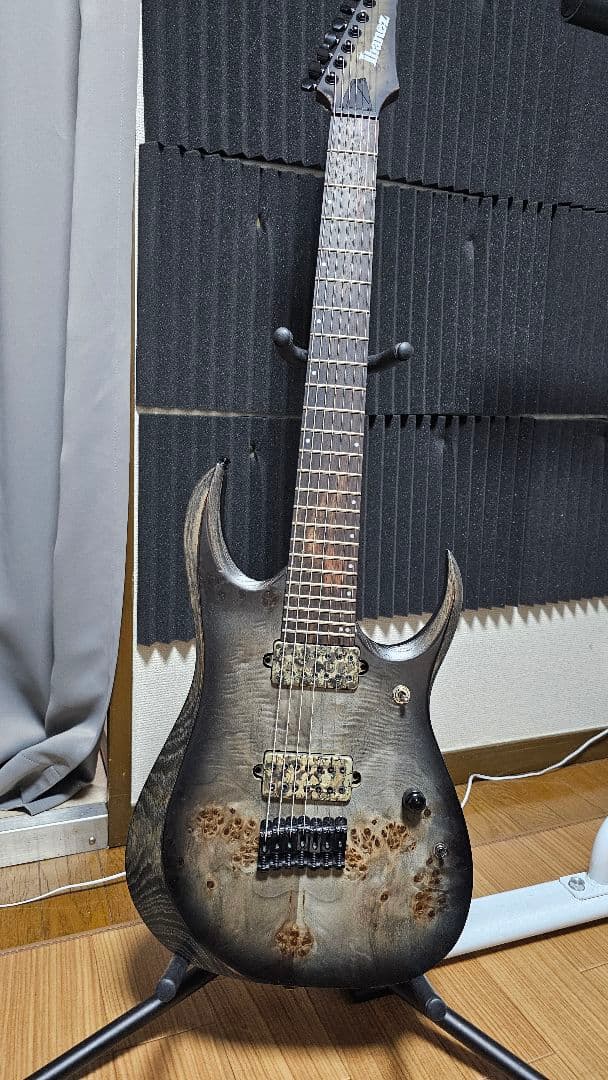 Ibanez RGD71ALPA　7弦