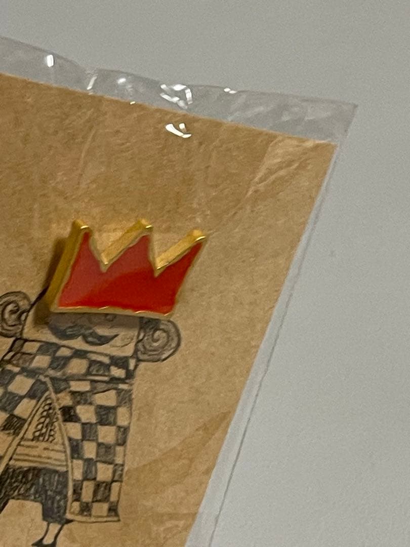 junaida 王冠ピンバッジ・当時物