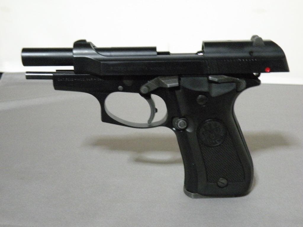 A*a様 ウエスタンアームズ ベレッタ M84F BB ブローバック WA M8