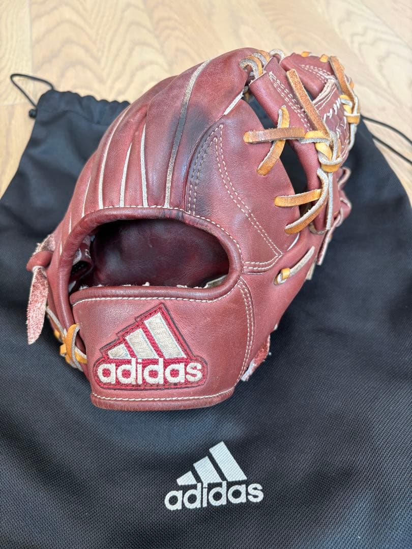 adidas グローブ　一般軟式用（内野手用）