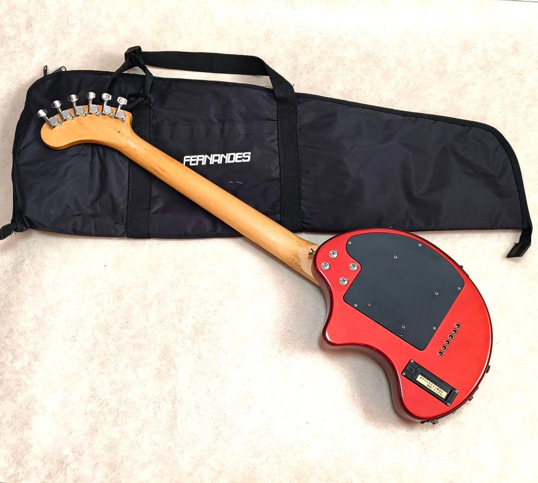 【美品】DIGI-ZO CAR マルチエフェクター内蔵 ミニギター 専用ケース付