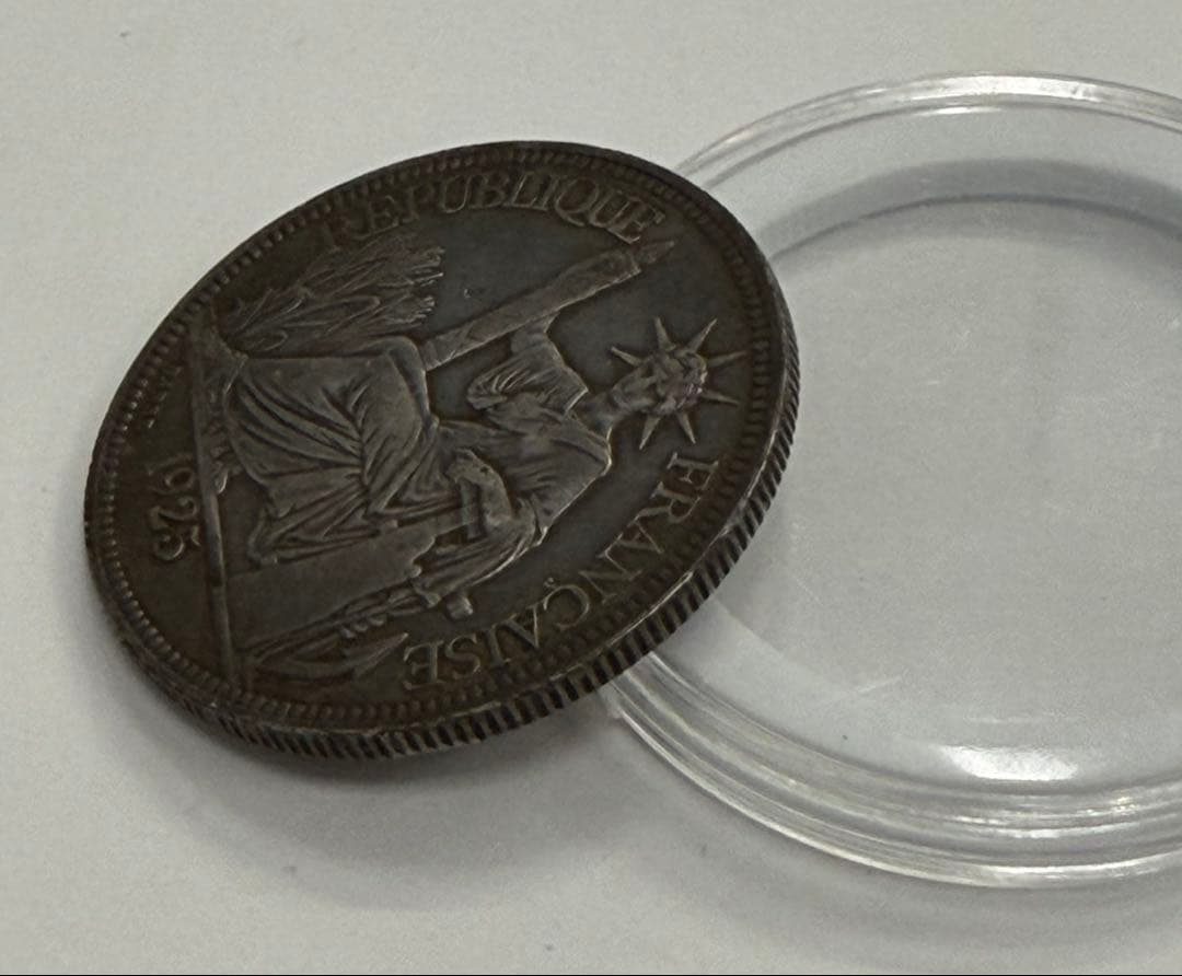1925年-A フランス領インドシナ マリアンヌ1ピアストル大型銀貨 黒トーン❗️