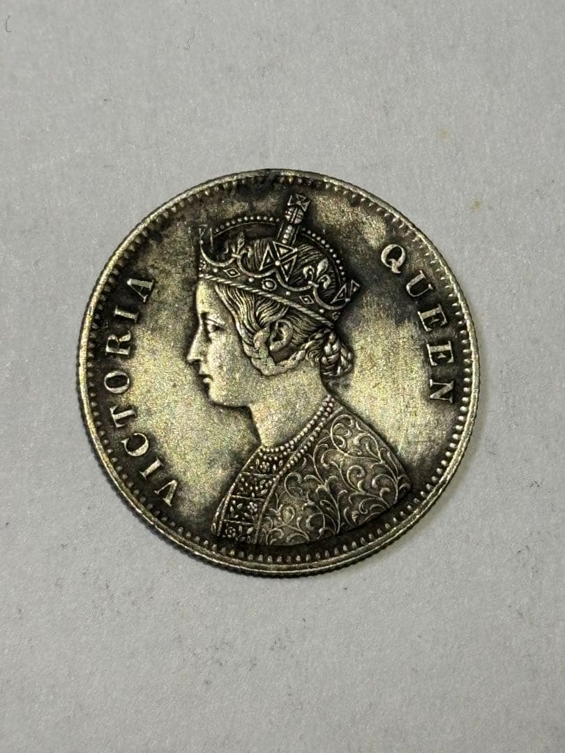 イギリス領インド　1ルピー銀貨　1862年　古銭　アジア　外国