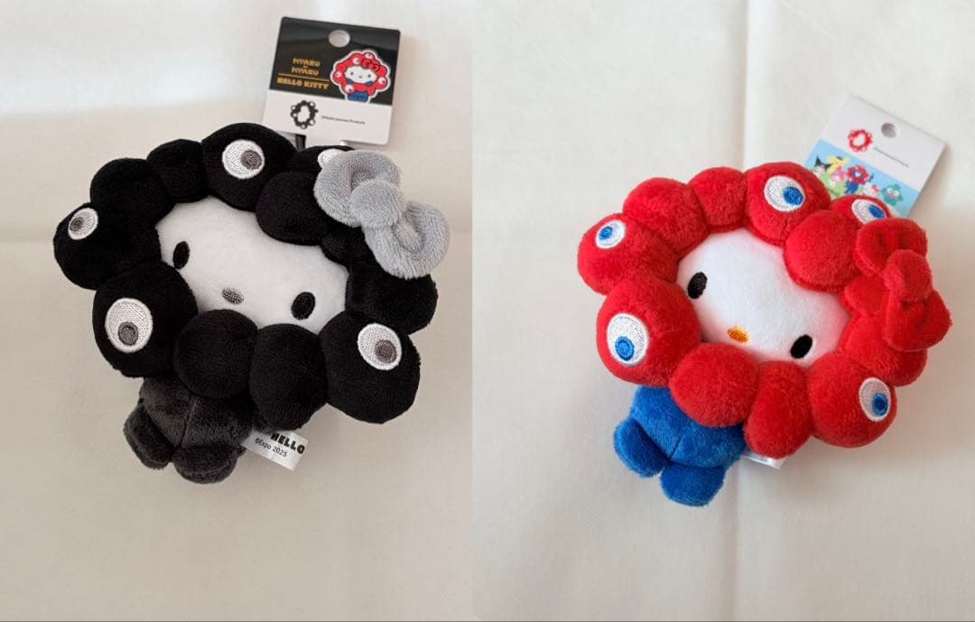万博　サンリオ ミャクミャク ぬいぐるみ　黒　赤　キティ キーホルダー セット