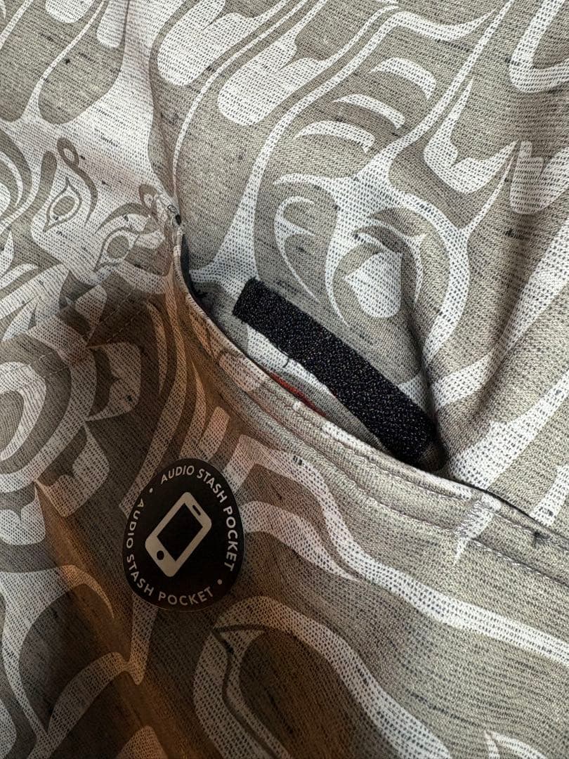 686スノーボードウェア　women's bonded fleece Mサイズ