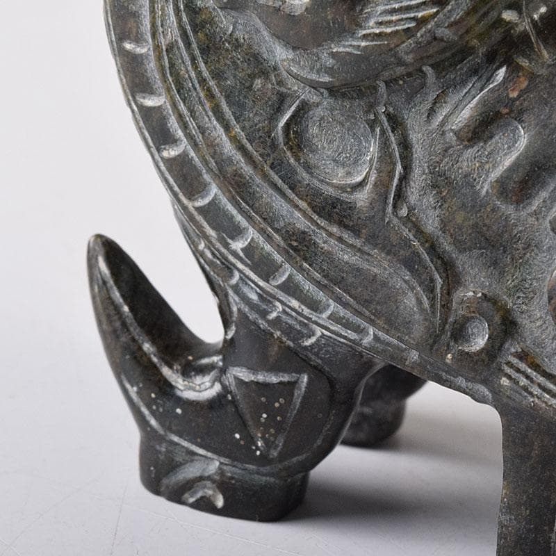 水芙蓉　中国　玉石彫刻　神獣型壷　V　R8307