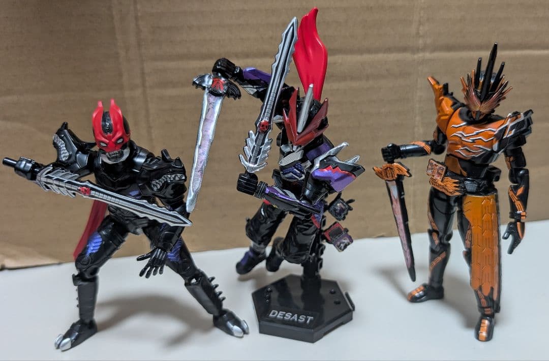 装動 仮面ライダーデザスト セット