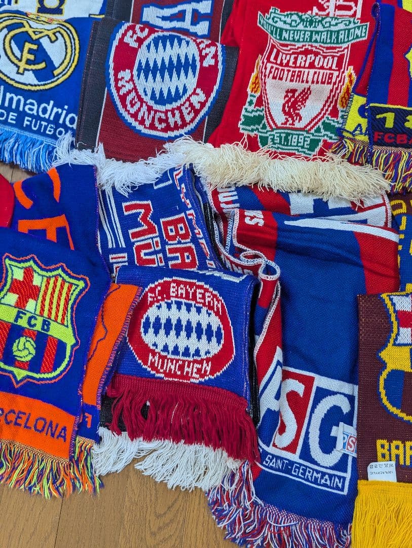 サッカーマフラーセットまとめ売り30本 激レア多数