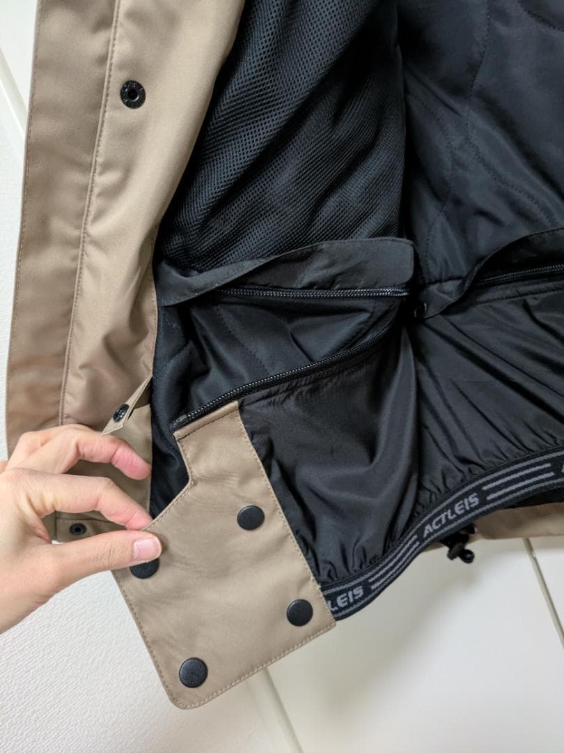 【ACTLEIS】上下セット撥水性スキー/スノーボードウェア ベージュ×ネイビー