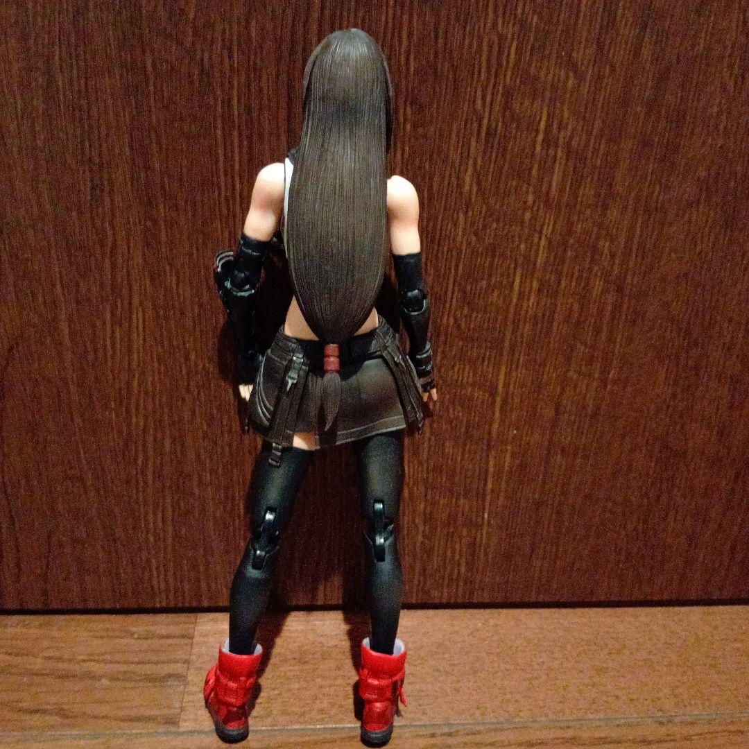 プレイアーツ改　ティファ