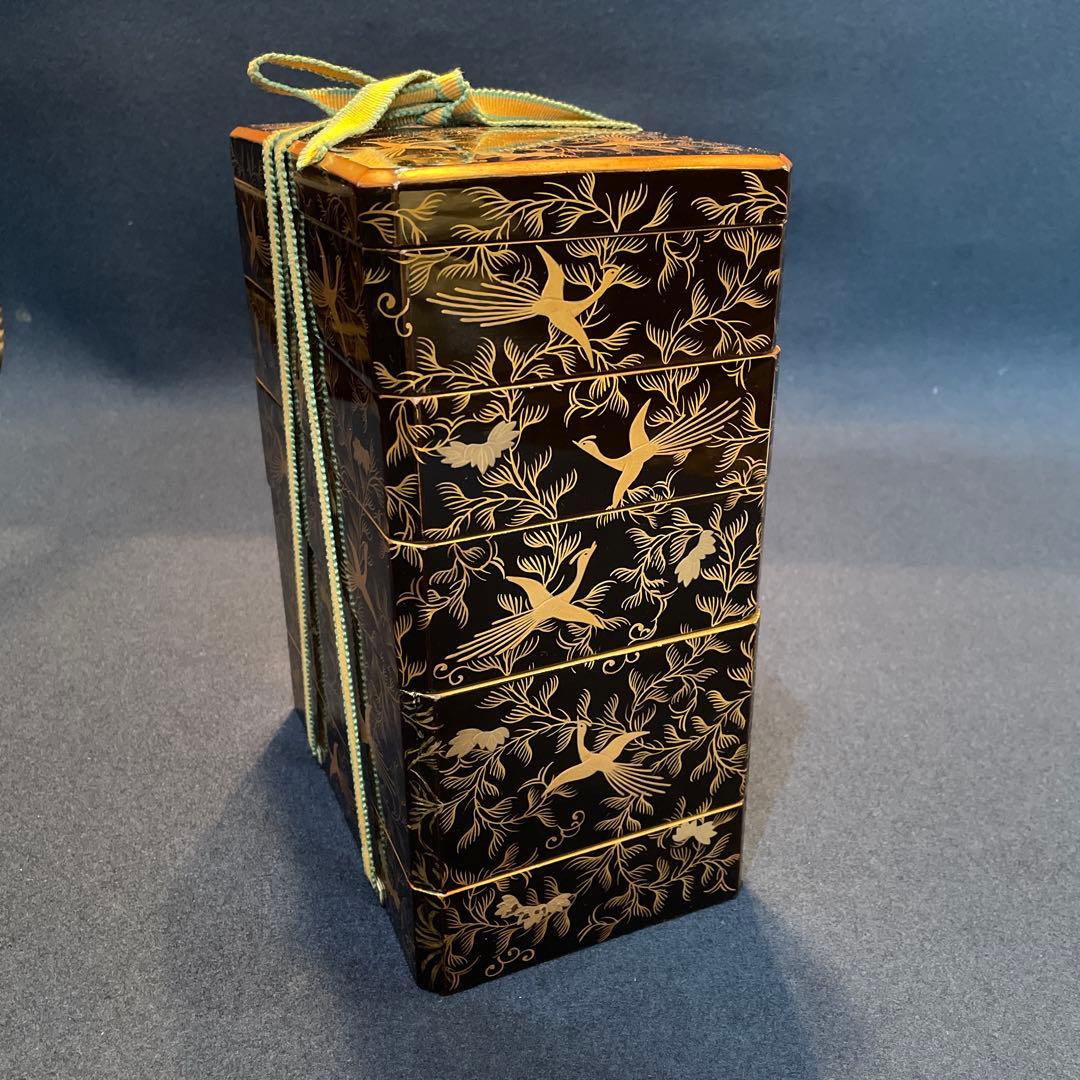時代物「鳳凰に花唐草紋様 蒔絵」の『野弁当箱』共箱付　重箱　漆器