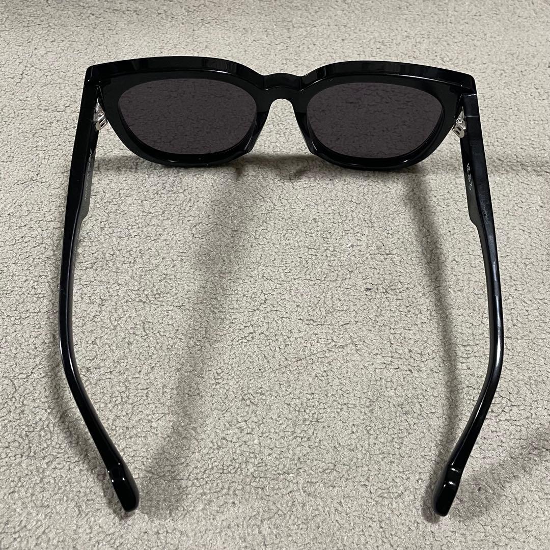 椎名林檎【景気の回復　ライブグッズ】　猫目グラス